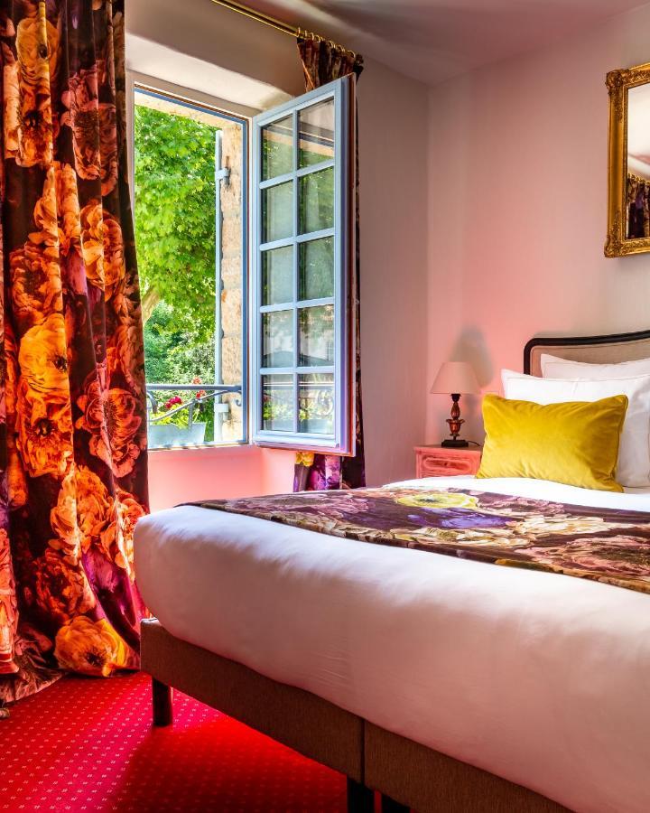 Hotel Restaurant Le Centenaire Les Eyzies Екстер'єр фото