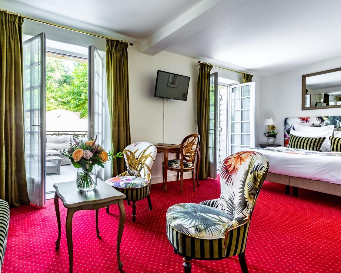 Hotel Restaurant Le Centenaire Les Eyzies Екстер'єр фото
