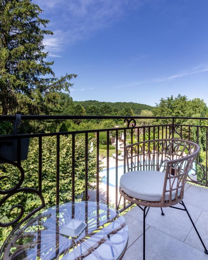Hotel Restaurant Le Centenaire Les Eyzies Екстер'єр фото
